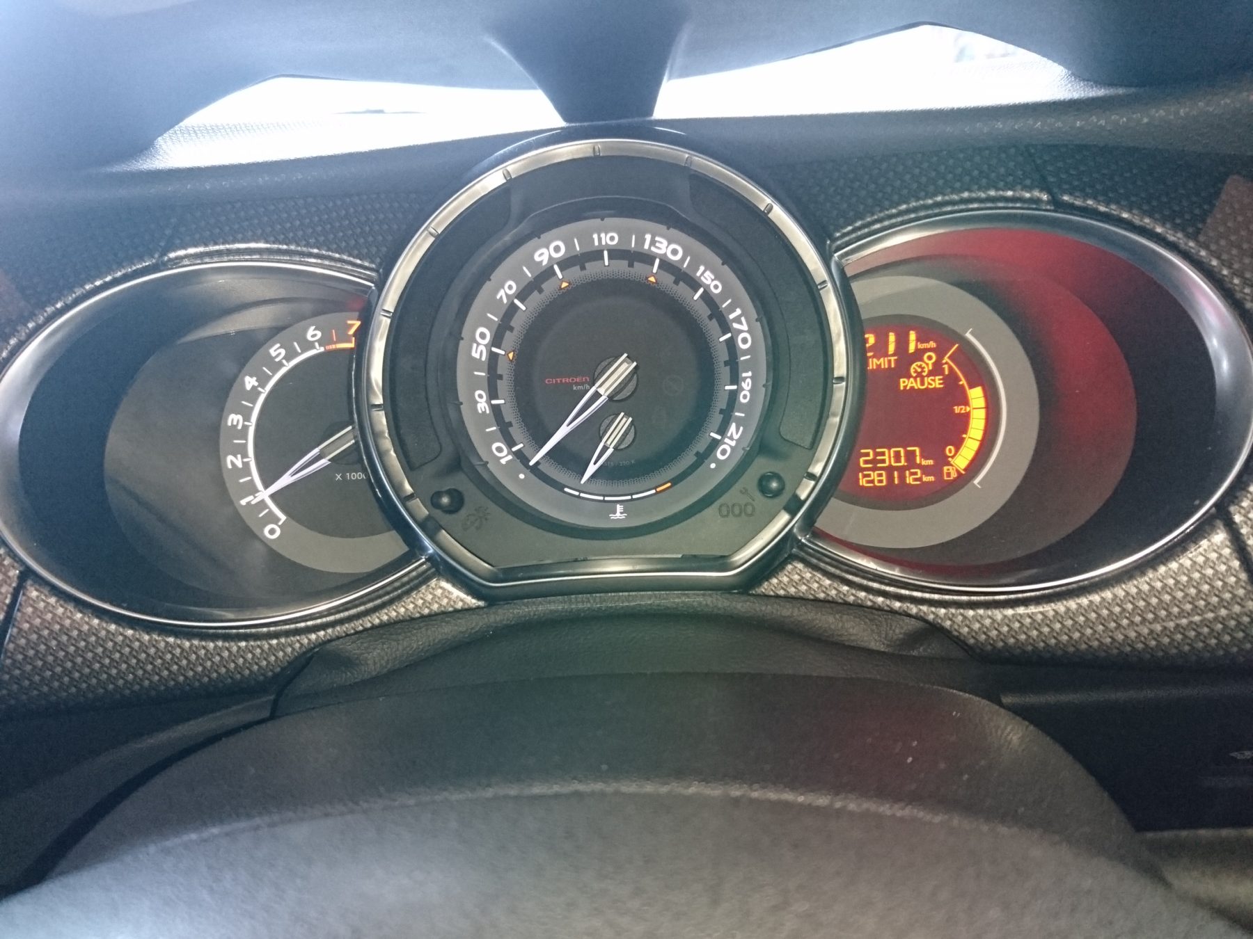 中古車情報 シトロエンds3 Red Point レッドポイント 中古車情報 シトロエンds3 Red Point レッドポイント