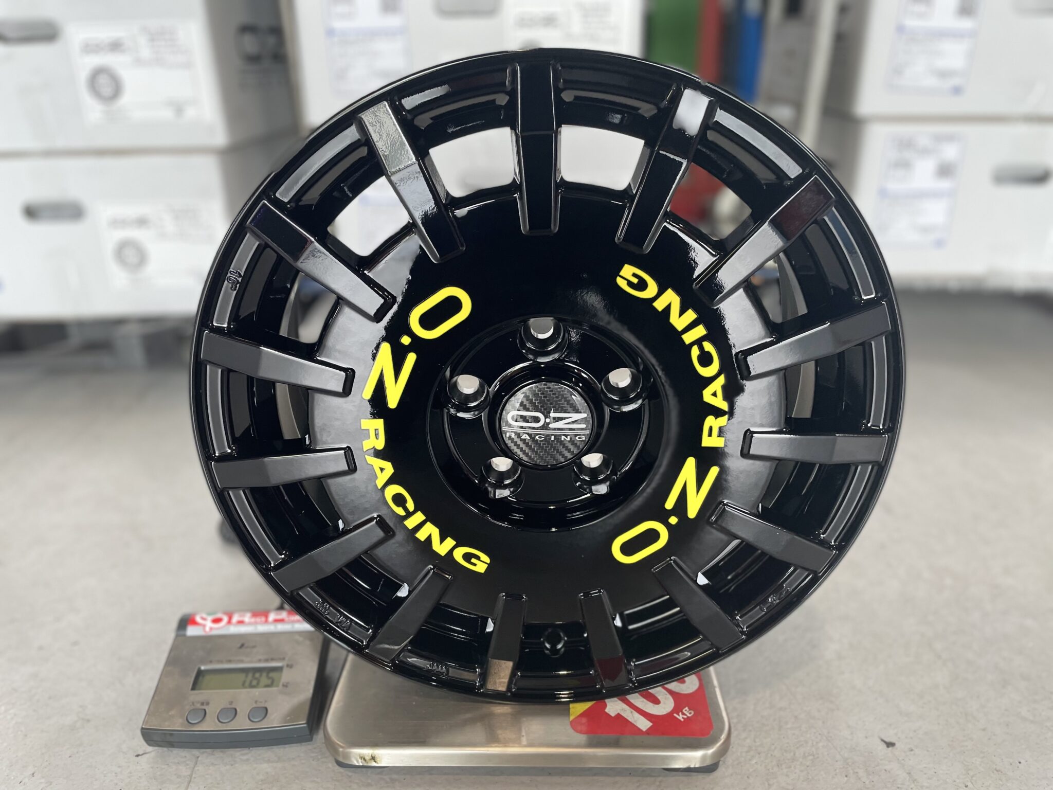 OZ Rally Racing  インチ入荷してます   RED POINT/レッドポイント