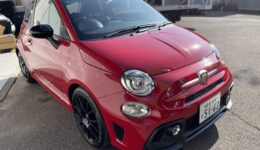 ABARTH F595が到着 REDPOINT仕様を製作