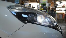 ヘッドライトリペア完了<br>新品の様な見た目に復活！