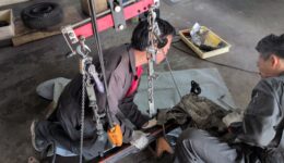 クロスメンバーブッシュの打ち替え<bt>プジョー206