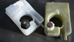 部品が無くても終わらせない <br>トゥインゴ1の整備