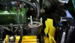 おっと危ない！旧いクルマあるある事例